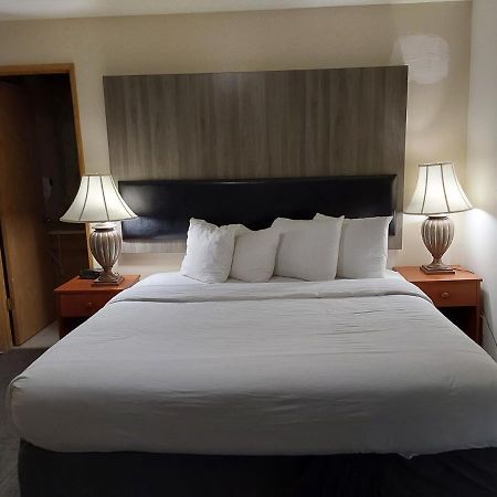 Lavissh Inn And Suites Bellingham Extérieur photo
