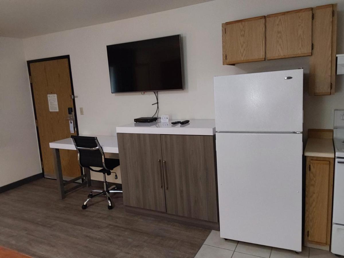 Lavissh Inn And Suites Bellingham Extérieur photo