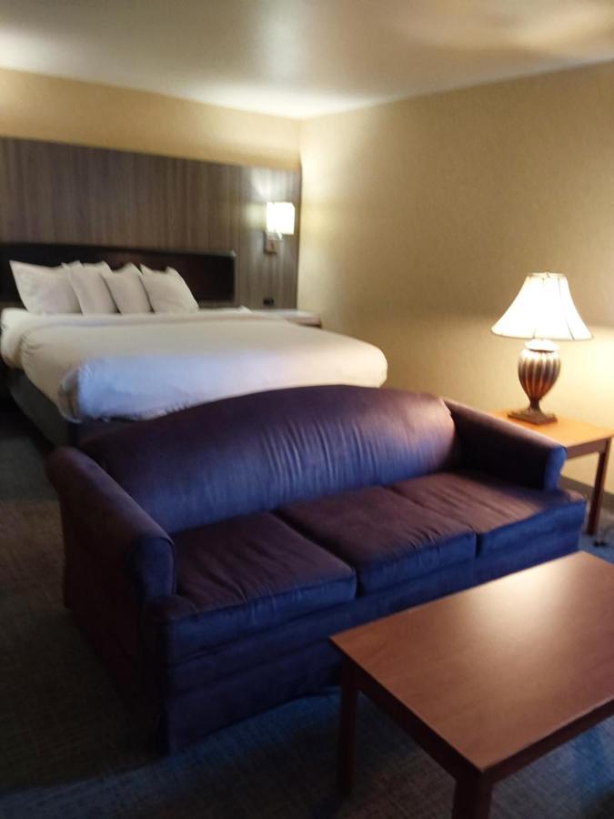 Lavissh Inn And Suites Bellingham Extérieur photo