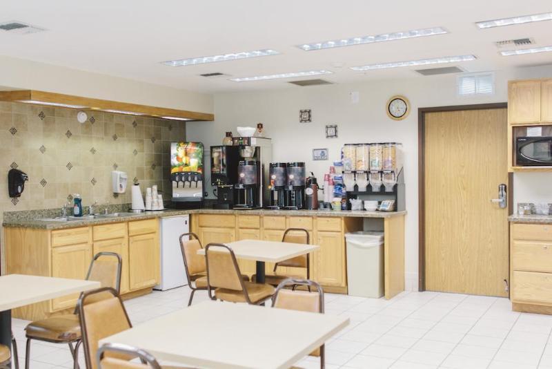 Lavissh Inn And Suites Bellingham Extérieur photo